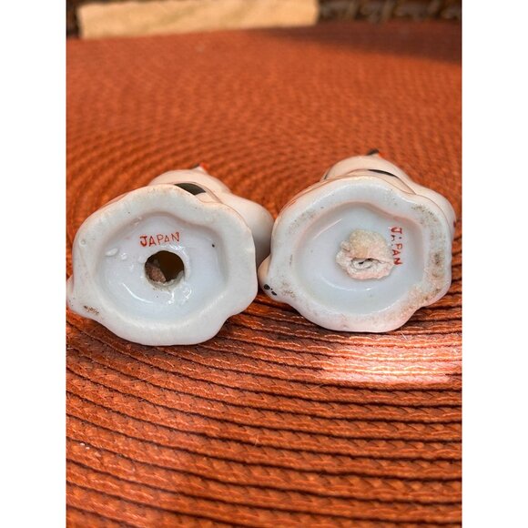 Japan Hand Painted Dog Salt & Pepper Shaker - As Is Display Only - Picture 5 of 6